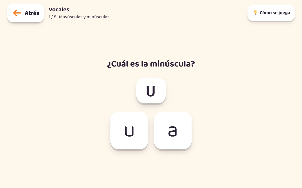 Pantalla real de KIBU: la actividad pregunta cuál es la minúscula y ofrece dos letras para elegir.